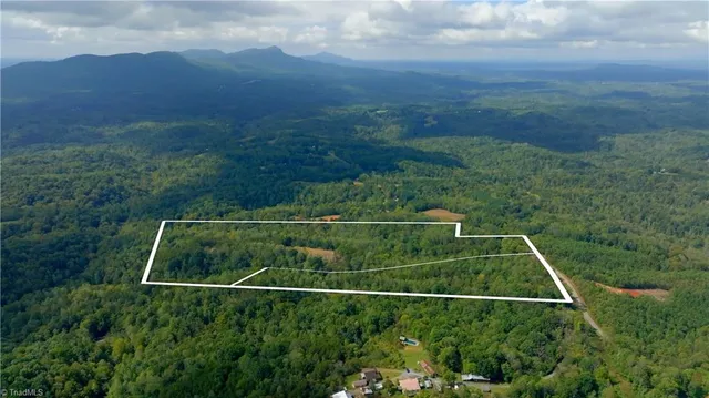 $243,900 | 1580 Seven Island Road, Danbury, NC 27016