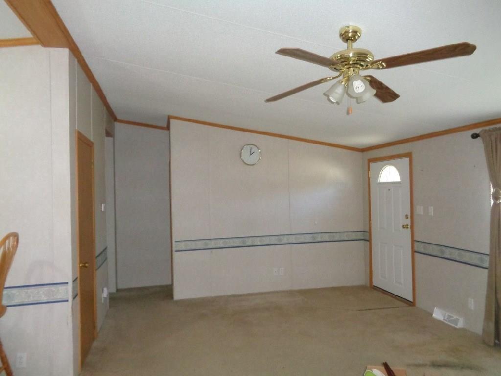 14 Back Road Skowhegan, ME 04976 - Photo 10 of 27 Living room