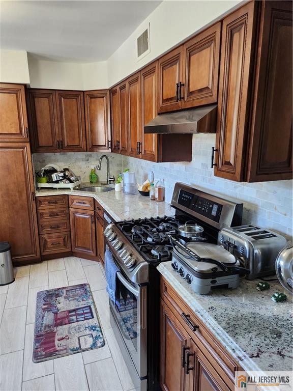 8608 Hana Road Edison, NJ 08817 - Photo 4 of 28