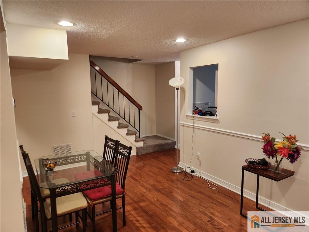 8608 Hana Road Edison, NJ 08817 - Photo 7 of 28