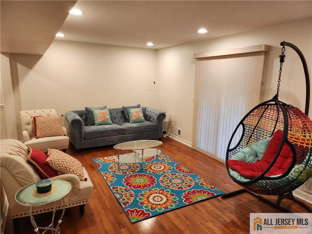 8608 Hana Road Edison, NJ 08817 - Photo 10 of 28