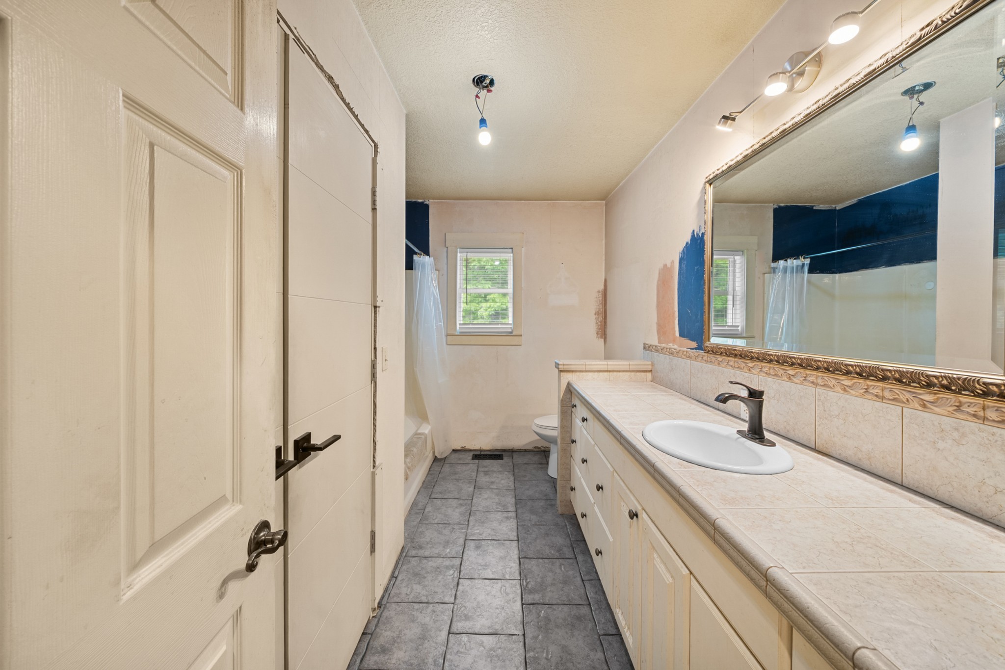 3287 Keith Springs Mountain Road Belvidere, TN 37306 - Photo 29 of 57 a spacious bathroom with a double vanity sink and mirror