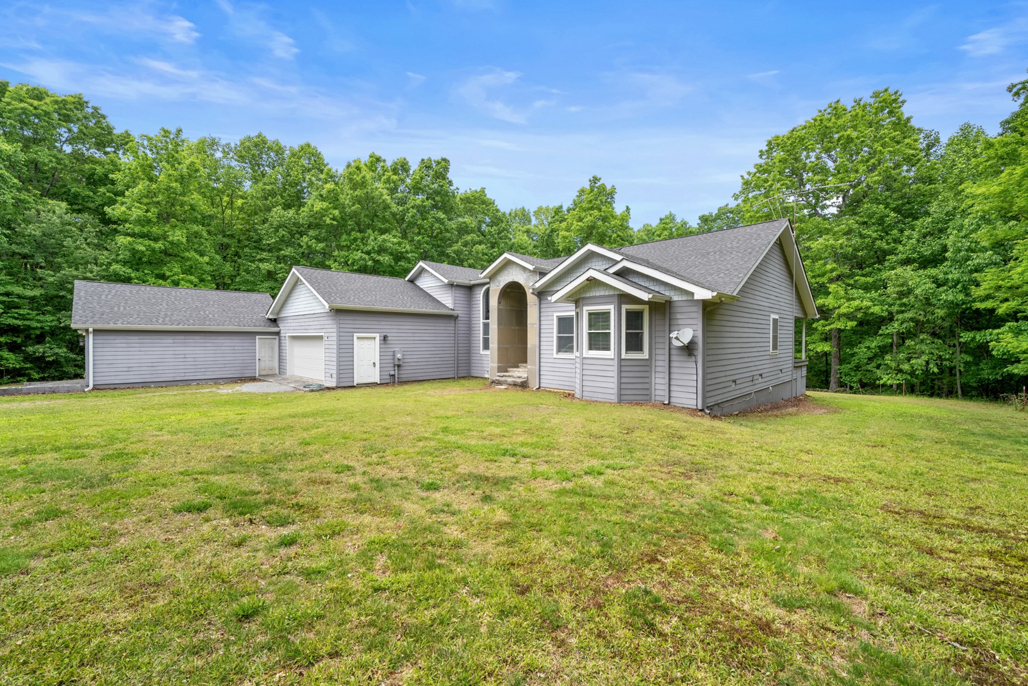 3287 Keith Springs Mountain Road Belvidere, TN 37306 - Photo 3 of 57 a front view of house with yard and green space