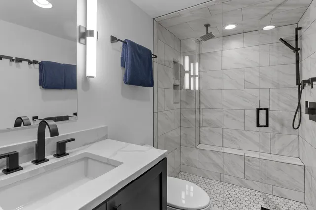 $899,700 | W5712 North Drive, La Grange, WI 53121