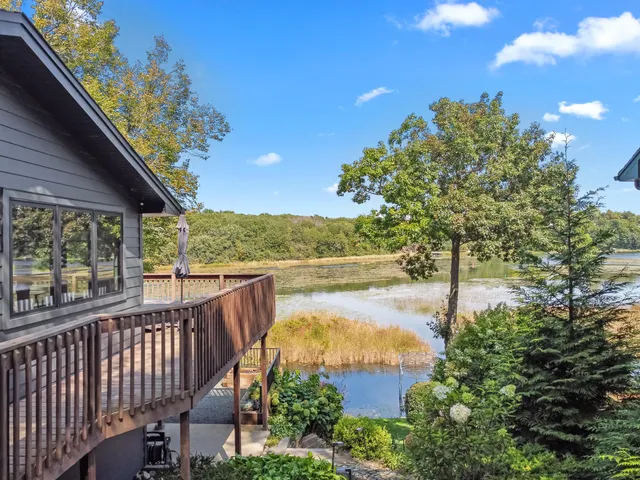 $899,700 | W5712 North Drive, La Grange, WI 53121