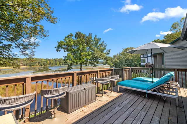 $899,700 | W5712 North Drive, La Grange, WI 53121