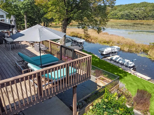 $899,700 | W5712 North Drive, La Grange, WI 53121