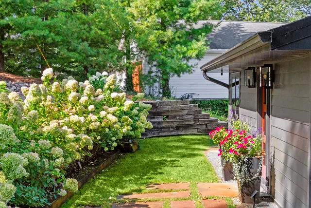 $899,700 | W5712 North Drive, La Grange, WI 53121