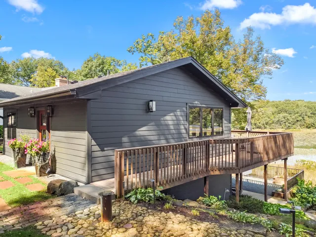 $899,700 | W5712 North Drive, La Grange, WI 53121