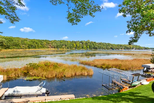 $899,700 | W5712 North Drive, La Grange, WI 53121