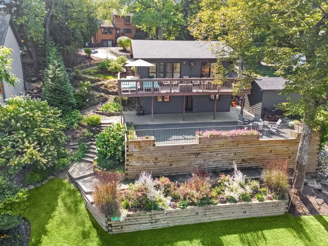 $899,700 | W5712 North Drive, La Grange, WI 53121