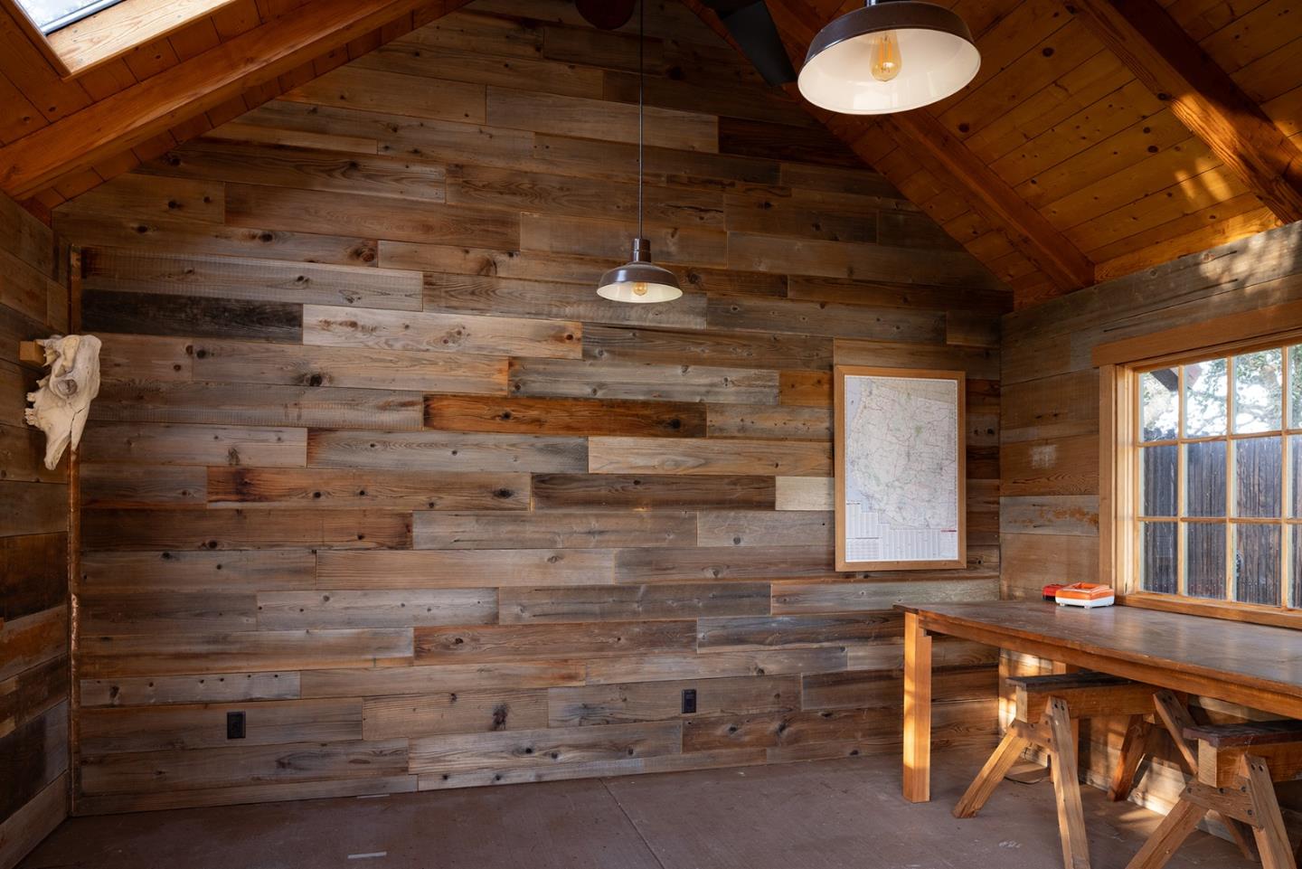 28000 Underwood Road Salinas, CA 93908 - Photo 34 of 41 a view of cabinets and window