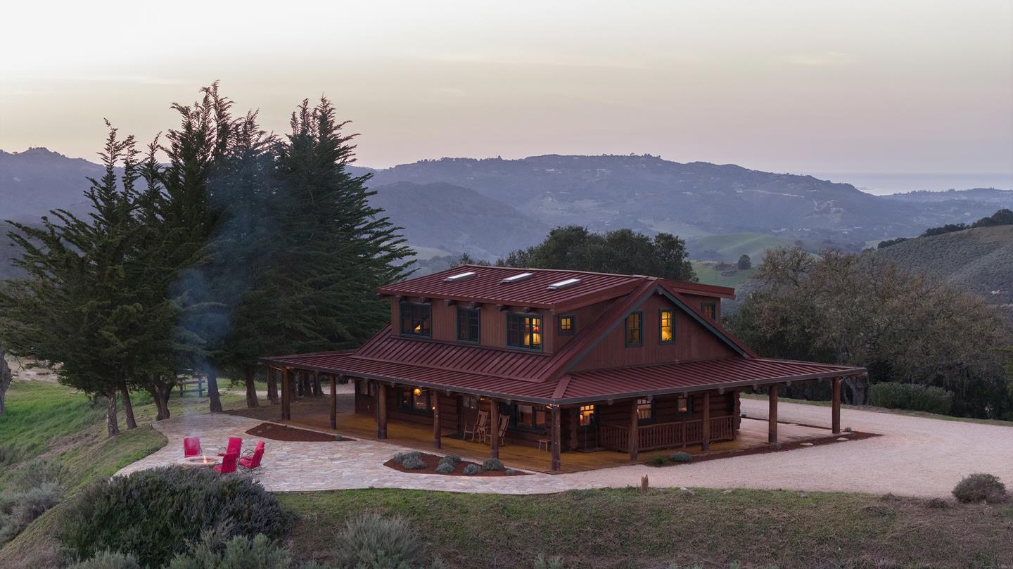 28000 Underwood Road Salinas, CA 93908 - Photo 38 of 41 an aerial view of a house with a yard