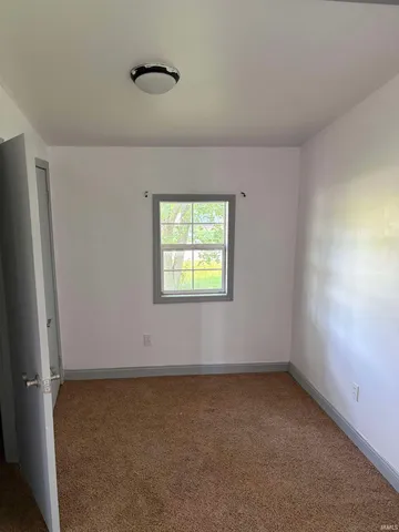 $129,000 | 1158 East Summitt Street, Wawaka, IN 46794