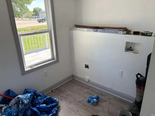 $129,000 | 1158 East Summitt Street, Wawaka, IN 46794