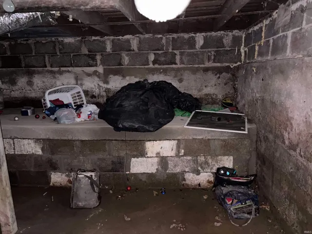 $129,000 | 1158 East Summitt Street, Wawaka, IN 46794