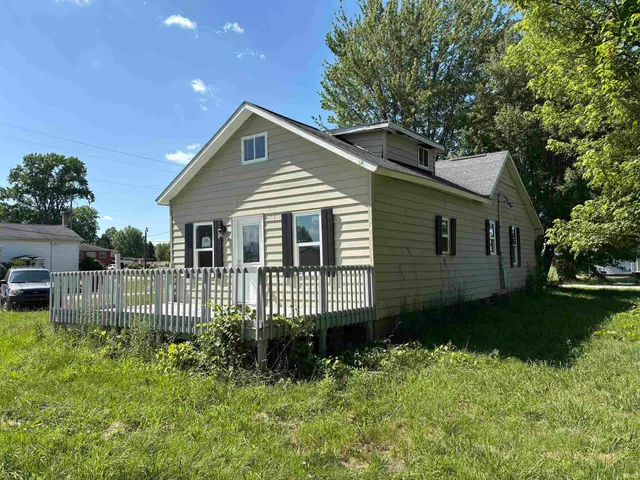 $129,000 | 1158 East Summitt Street, Wawaka, IN 46794