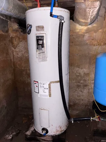 $129,000 | 1158 East Summitt Street, Wawaka, IN 46794