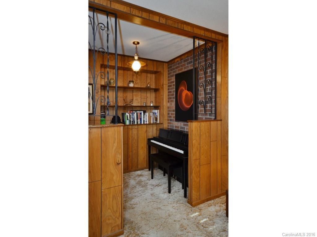 169 Cherokee Road Asheville, NC 28804 - Photo 16 of 24 Gallery Image 16