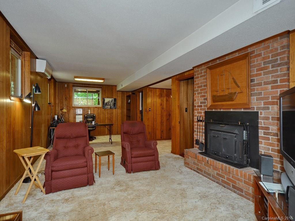 169 Cherokee Road Asheville, NC 28804 - Photo 17 of 24 Gallery Image 17