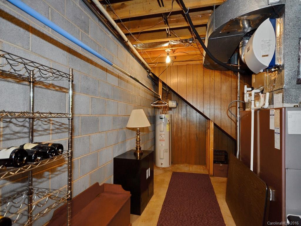 169 Cherokee Road Asheville, NC 28804 - Photo 20 of 24 Gallery Image 20