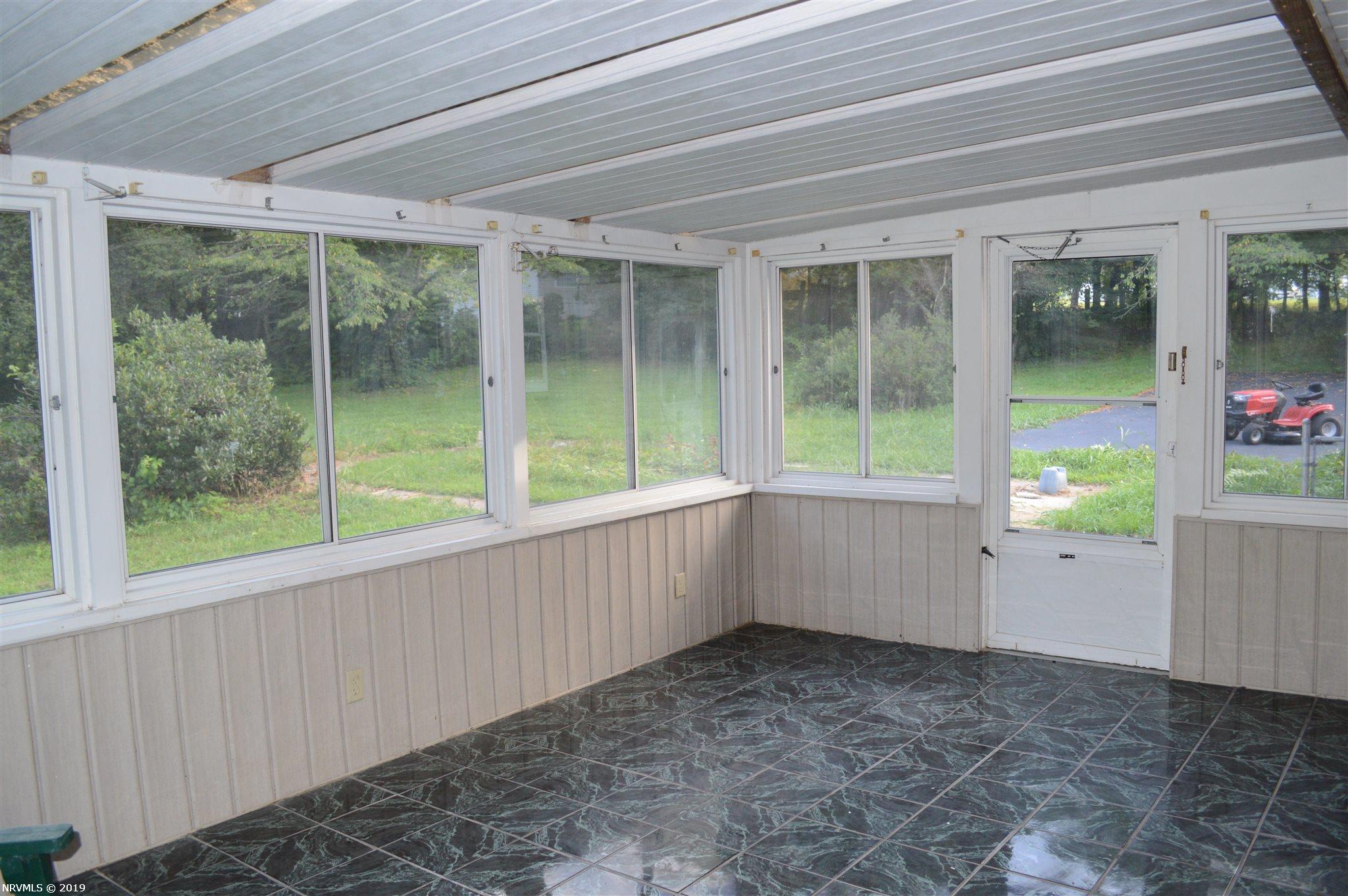 6105 North Fork Road Elliston, VA 24087 - Photo 18 of 24 Gallery Image 18