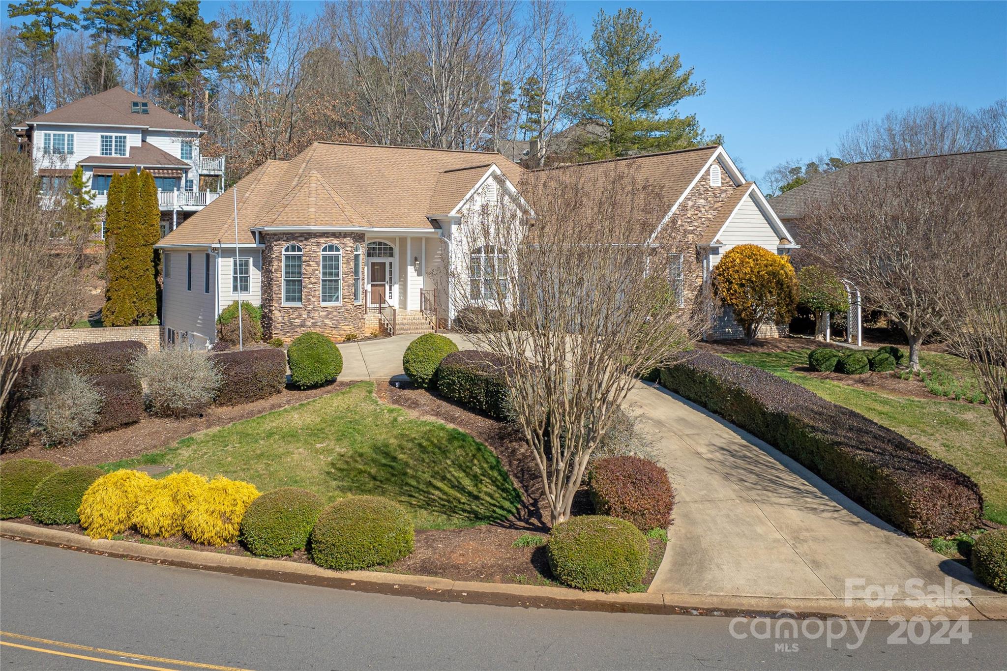 155 Players Ridge Road Hickory, NC 28601 - Photo 3 of 39 Gallery Image 3