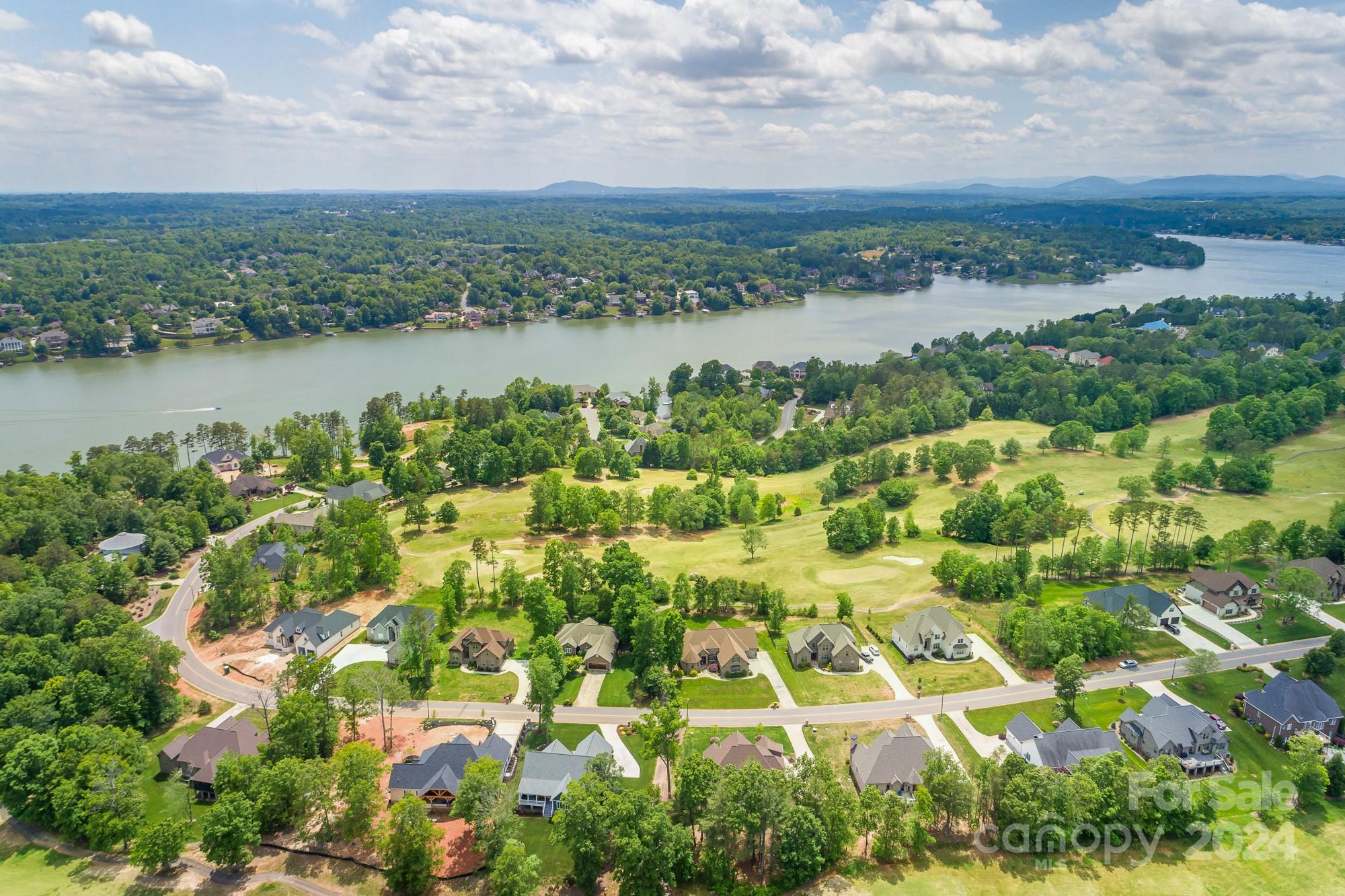 155 Players Ridge Road Hickory, NC 28601 - Photo 10 of 39 Gallery Image 10