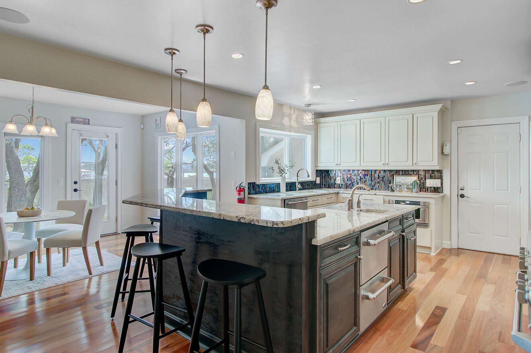 146 Rivers Edge Way Wando, SC 29492 - Photo 24 of 67 Kitchen Bar