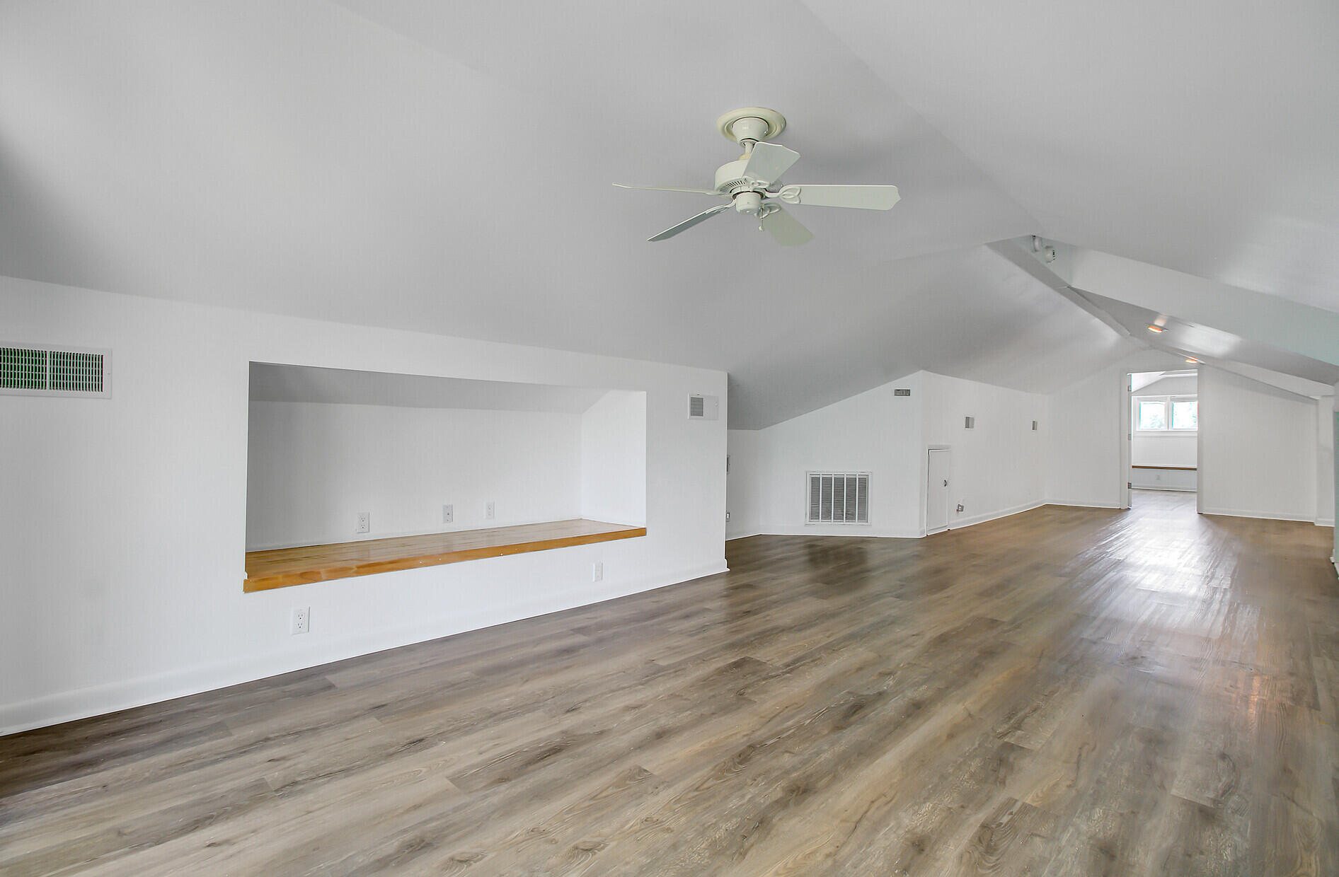 146 Rivers Edge Way Wando, SC 29492 - Photo 50 of 67 2nd FLoor