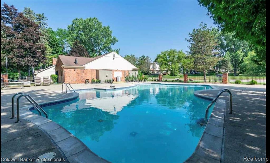 1324 Brook Lane Rochester Hills, MI 48306 - Photo 20 of 21
