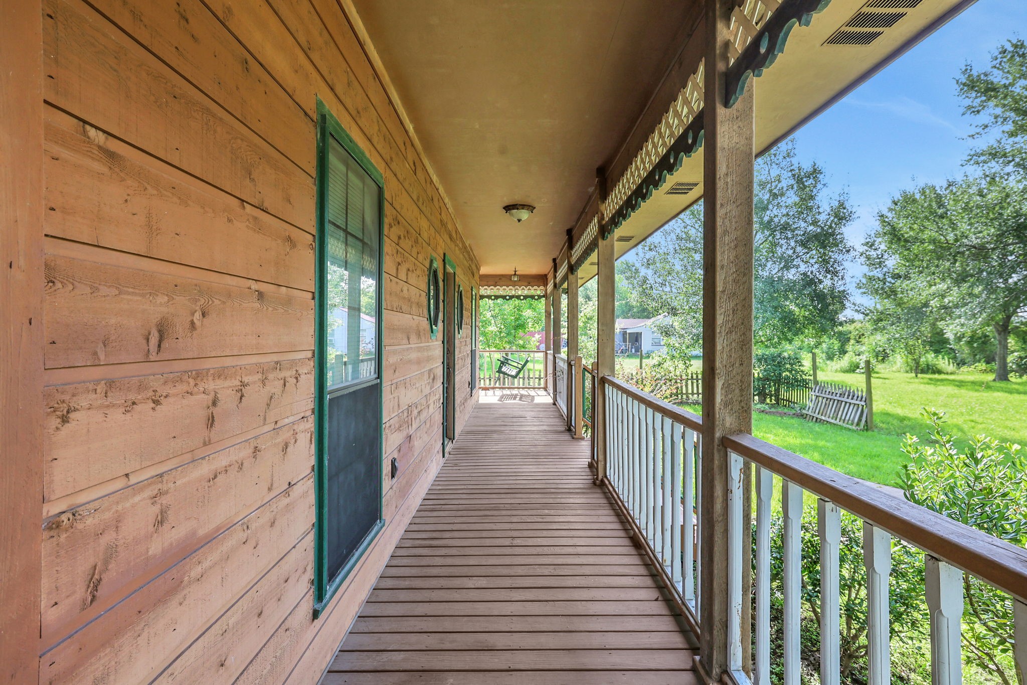 219 Harris Road Highlands, TX 77562 - Photo 7 of 49