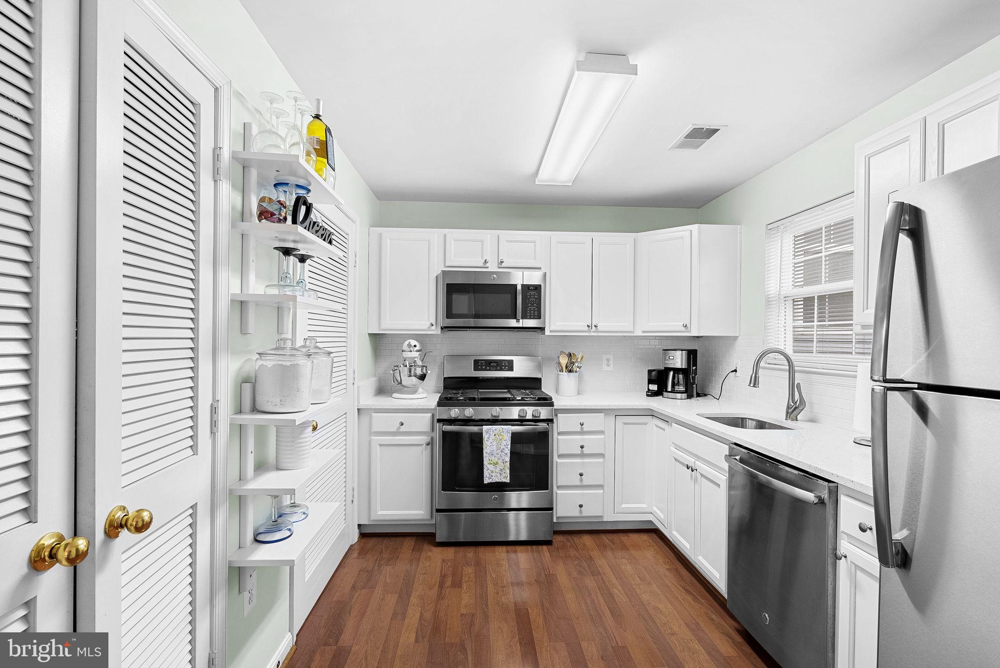 523 Constellation Square Southeast, Unit E Leesburg, VA 20175 - Photo 14 of 33