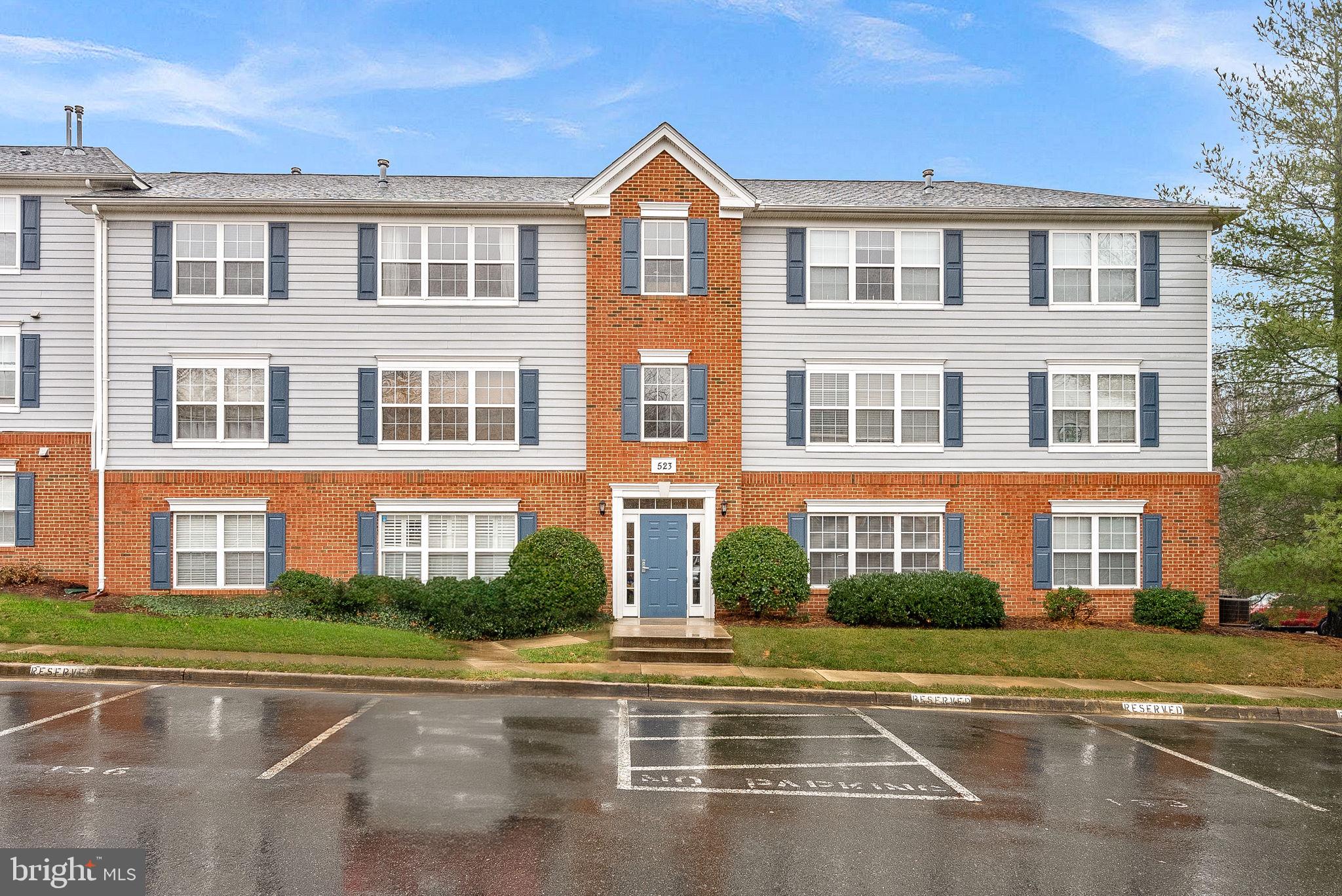 523 Constellation Square Southeast, Unit E Leesburg, VA 20175 - Photo 3 of 33
