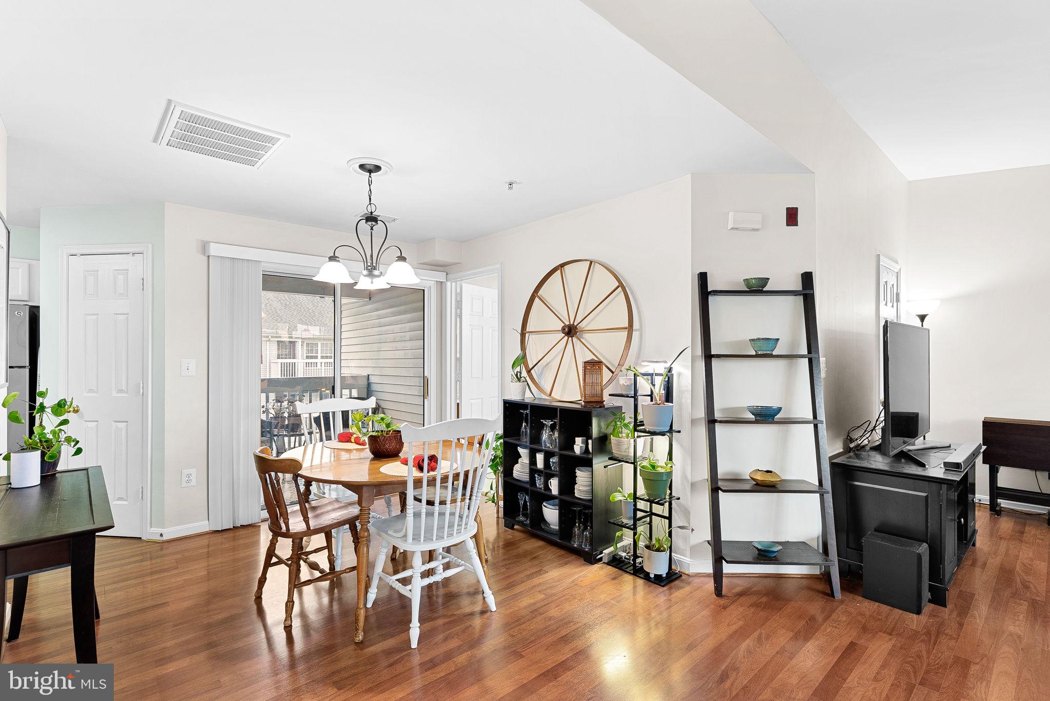 523 Constellation Square Southeast, Unit E Leesburg, VA 20175 - Photo 10 of 33