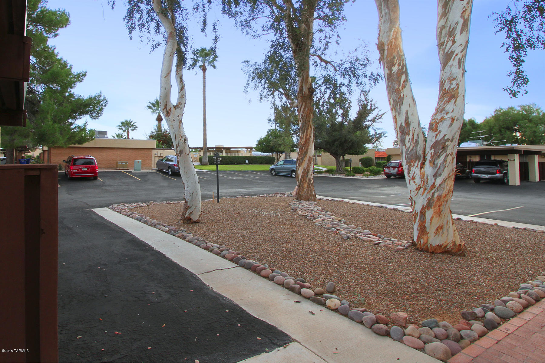 630 South Pantano Road, Unit D Tucson, AZ 85710 - Photo 23 of 25 Manicured Grounds