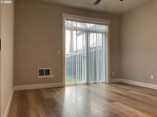 $669,900 | 690 East 1st Avenue, Estacada, OR 97023