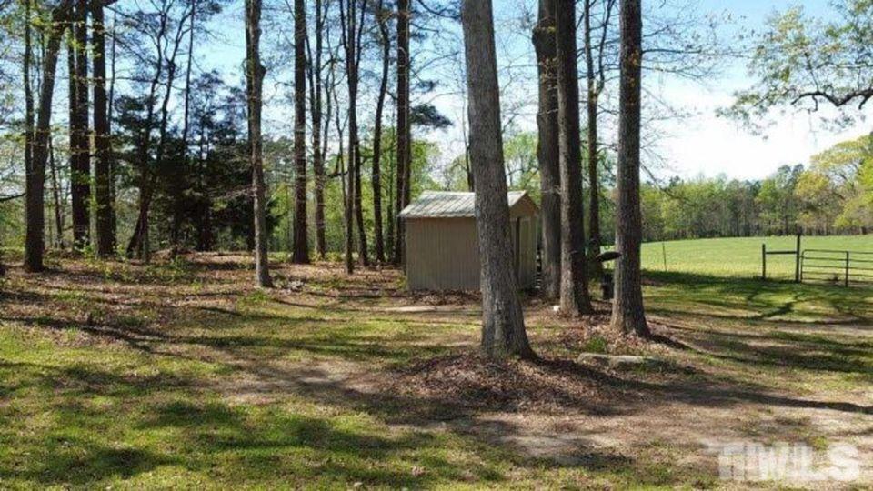 2387 Satterwhite Point Road Henderson, NC 27537 - Photo 20 of 21 Gallery Image 20