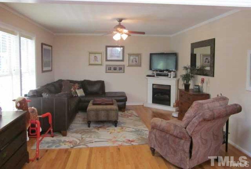 2387 Satterwhite Point Road Henderson, NC 27537 - Photo 6 of 21 Gallery Image 6
