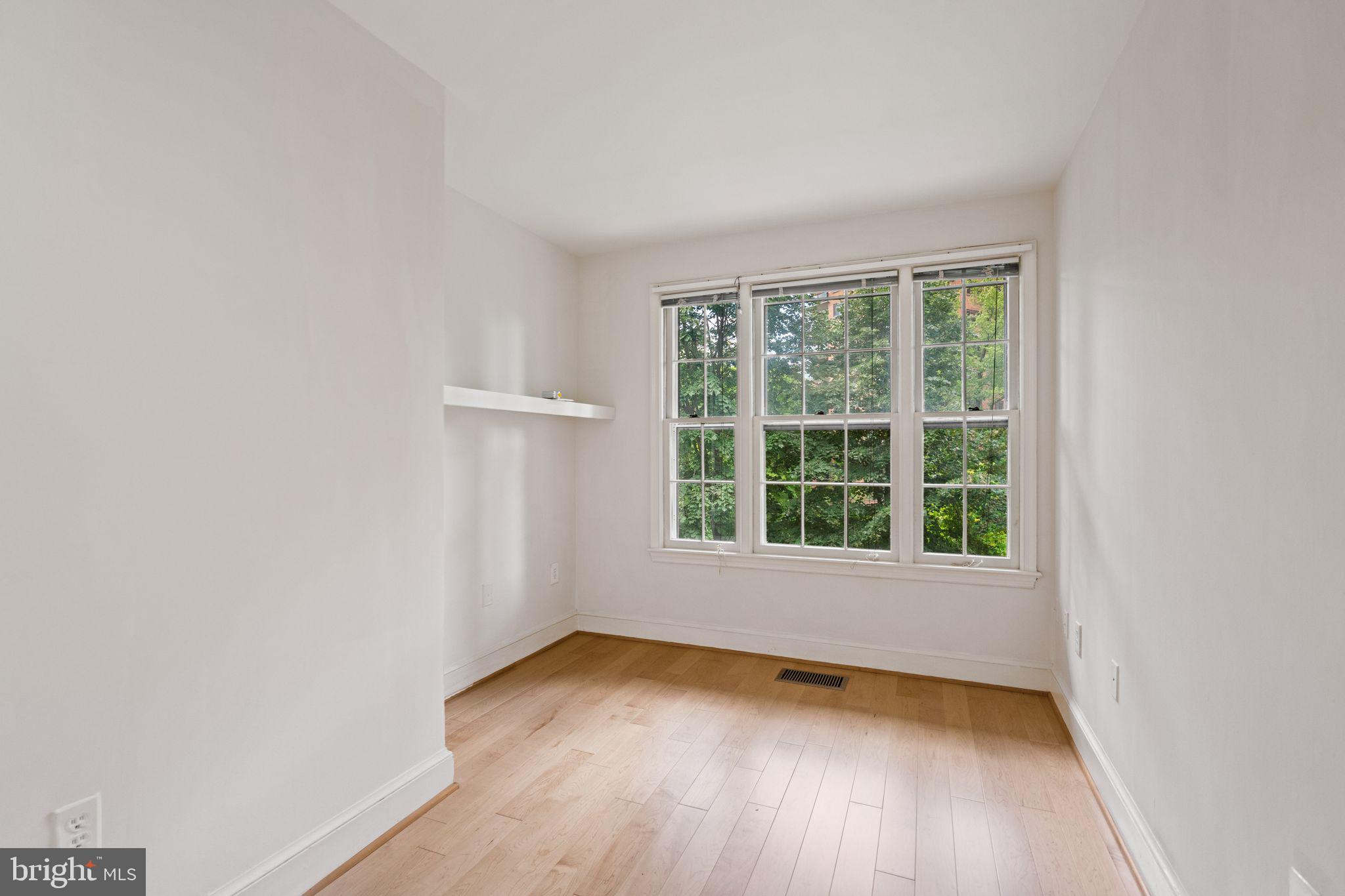 3231 Sutton Place Northwest, Unit D Washington, DC 20016 - Photo 39 of 41