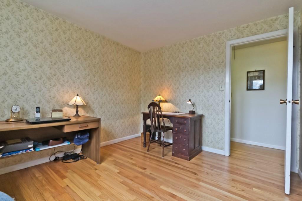 2 Highview Road Cape Elizabeth, ME 04107 - Photo 19 of 29 Bedroom, currently being used an a...