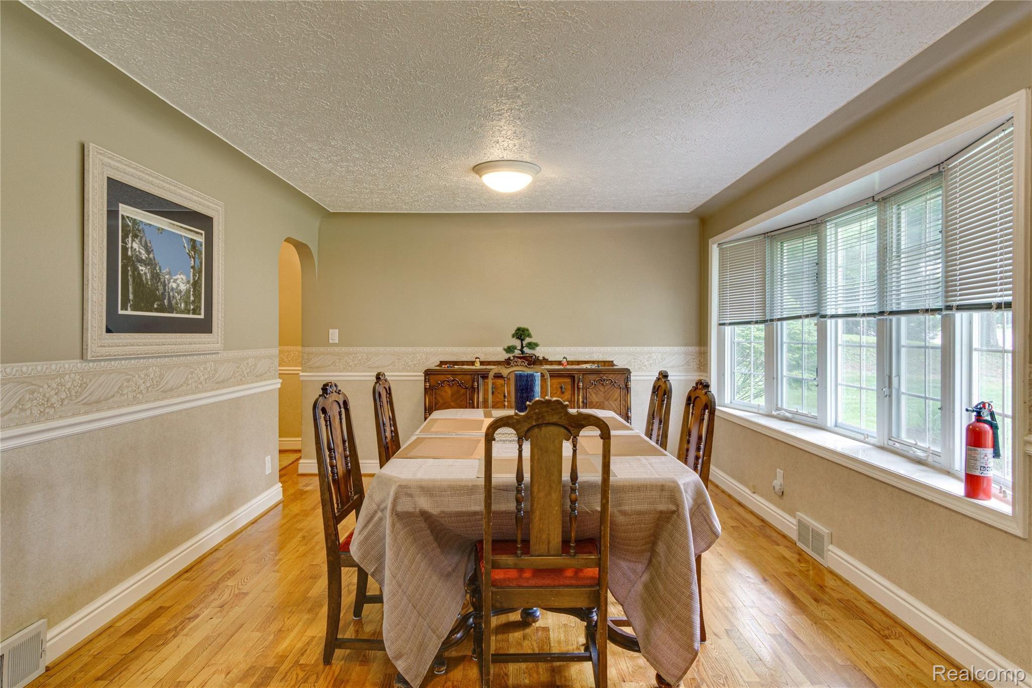 4250 Brighton Road Howell, MI 48843 - Photo 12 of 44 Interiors (19 of 55).jpg