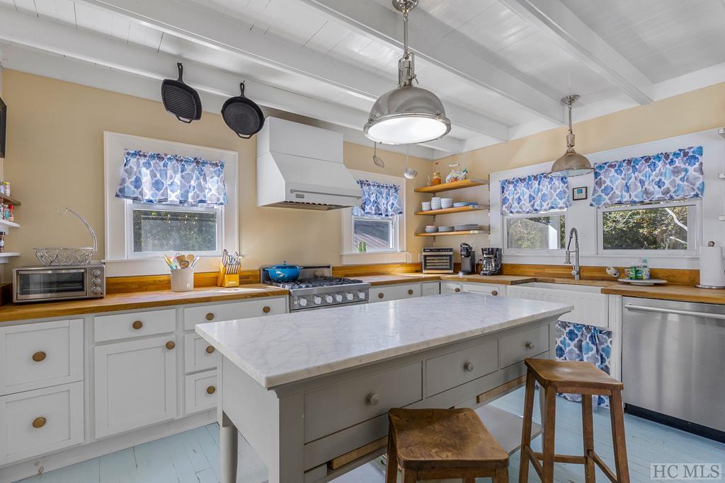 144 Laurel Knob Road Cashiers, NC 28717 - Photo 40 of 54 Gallery Image 40