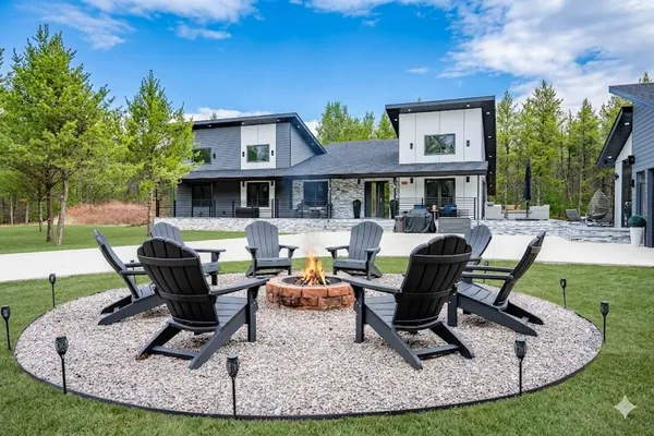 $899,000 | W5026 26th Street East, Necedah, WI 54646