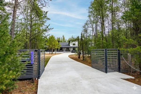 $899,000 | W5026 26th Street East, Necedah, WI 54646