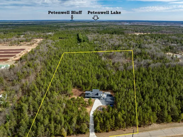 $899,000 | W5026 26th Street East, Necedah, WI 54646