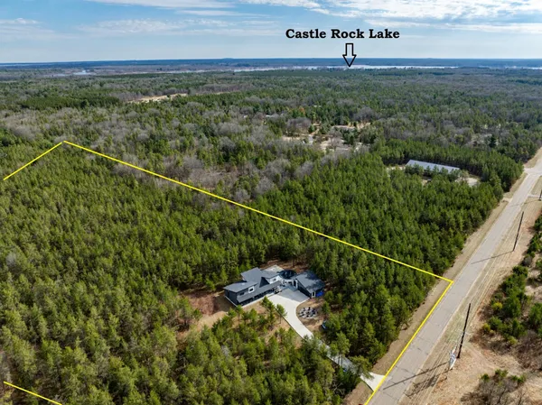 $899,000 | W5026 26th Street East, Necedah, WI 54646