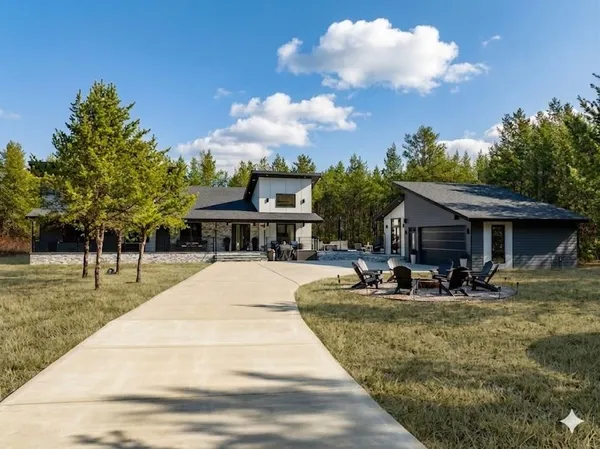 $899,000 | W5026 26th Street East, Necedah, WI 54646