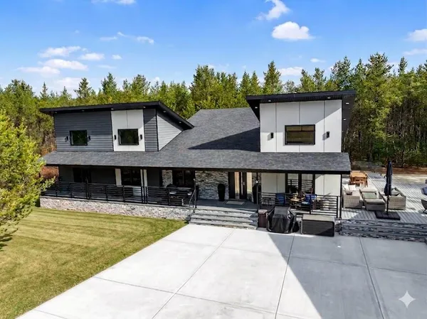 $899,000 | W5026 26th Street East, Necedah, WI 54646