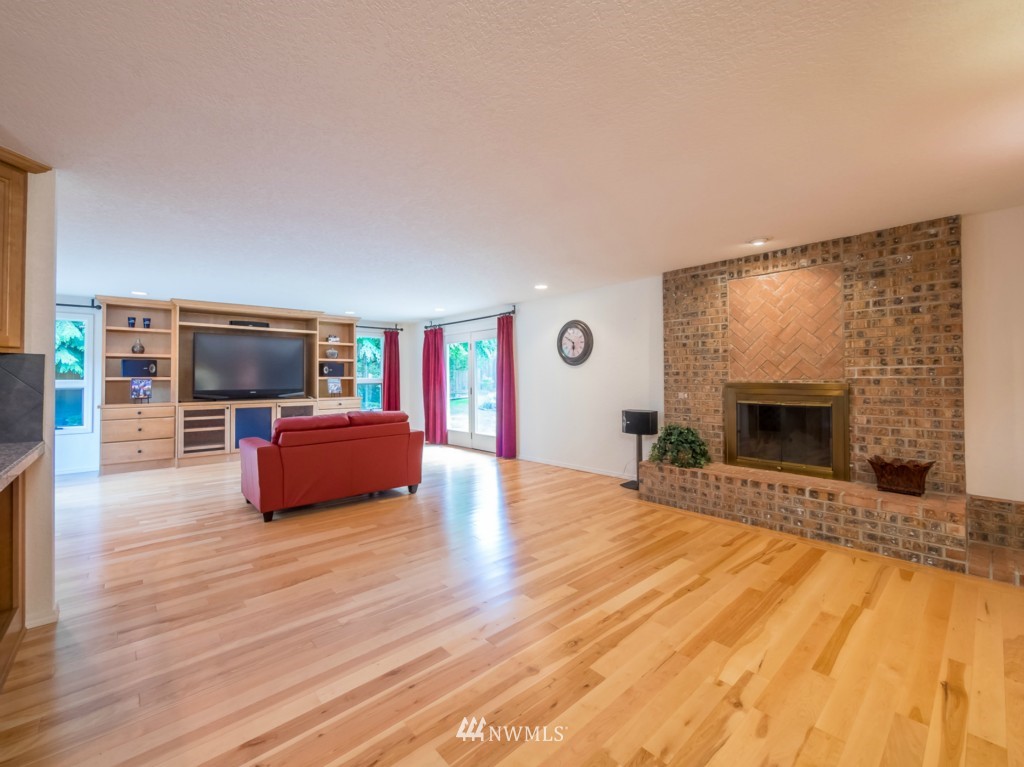 22520 1st Drive Southeast Bothell, WA 98021 - Photo 7 of 24
